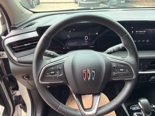 Used 2024 Buick Encore GX Preferred AWD/4WD image 11