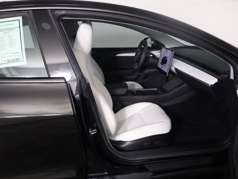 Used 2022 Tesla Model 3 Performance image 29