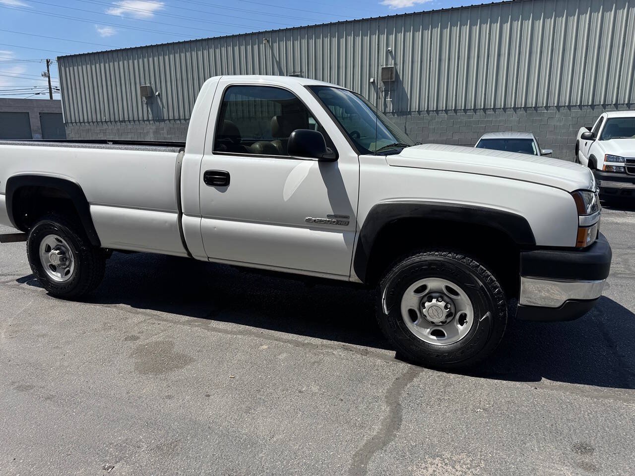 Used 2006 Chevrolet Silverado 2500 W/T w/ Heavy-Duty Power Package AWD/4WD image 9