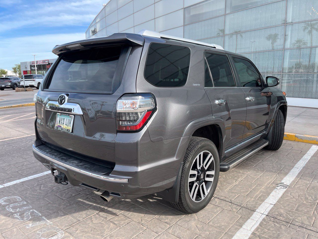 Used 2022 Toyota 4Runner Limited AWD/4WD image 5