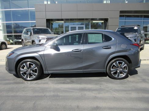 Used 2024 Lexus UX 250h AWD w/ Premium Package image 3