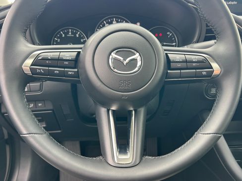 Used 2025 MAZDA MAZDA3 s FWD image 22