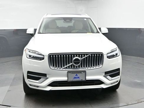 Used 2023 Volvo XC90 B6 Plus w/ Protection Package Premier AWD/4WD image 3
