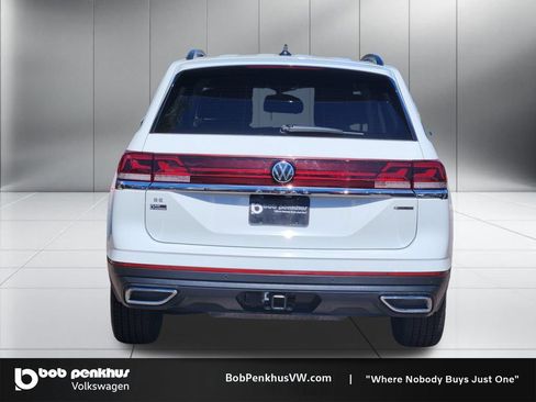 Used 2024 Volkswagen Atlas SE AWD/4WD image 26