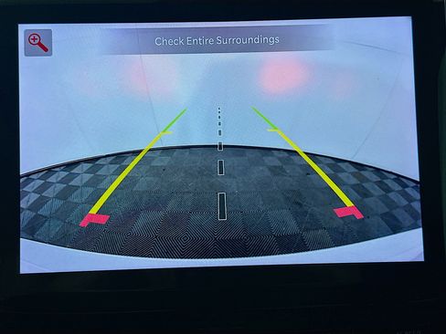 Used 2024 Jeep Grand Cherokee Limited image 23