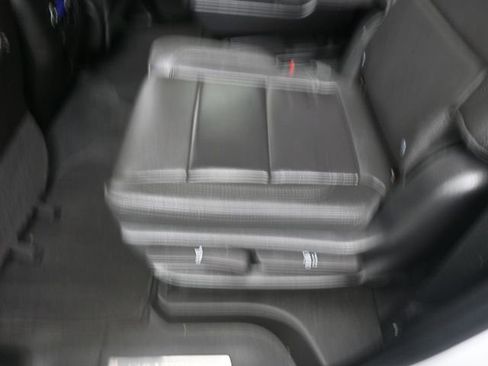 Used 2022 Chevrolet Tahoe LT w/ Luxury Package image 20