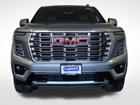 New 2026 GMC Yukon XL Denali w/ Denali Reserve Package AWD/4WD image 8