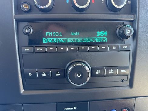 Used 2023 Chevrolet Express 2500 w/ Driver Convenience Package RWD image 15