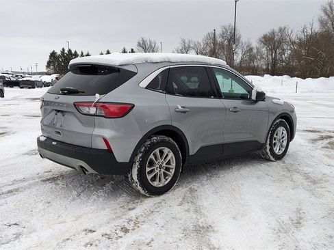 Used 2022 Ford Escape SE w/ Convenience Package image 3