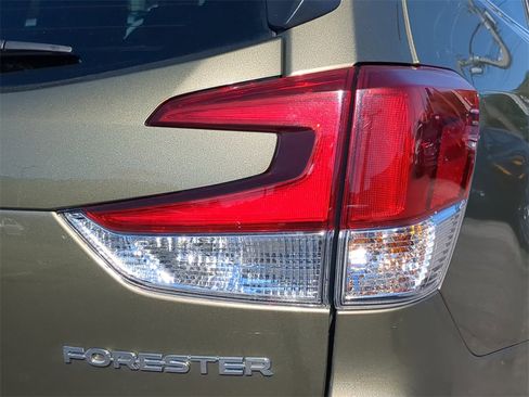 Certified 2023 Subaru Forester Limited image 8