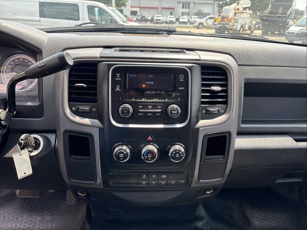 Used 2014 RAM 5500 Tradesman w/ Power & Remote Entry Group RWD image 14