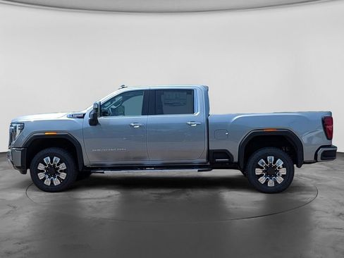 New 2026 GMC Sierra 3500 Denali w/ Denali Reserve Package AWD/4WD image 9