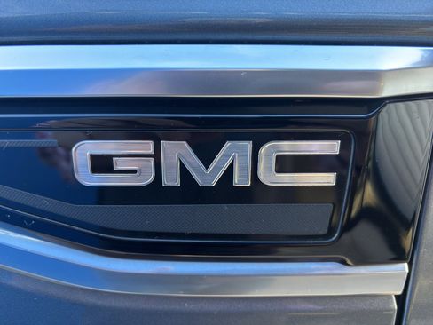 Used 2022 GMC Yukon XL Denali w/ Denali Ultimate Package image 36