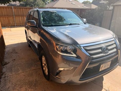 Used 2018 Lexus GX 460 Premium w/ Premium Package AWD/4WD image 2