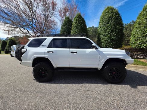 Used 2015 Toyota 4Runner TRD Pro AWD/4WD image 6