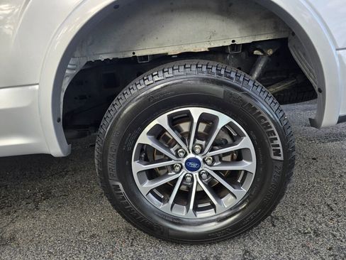 Used 2018 Ford F150 Lariat w/ Equipment Group 502A Luxury image 12