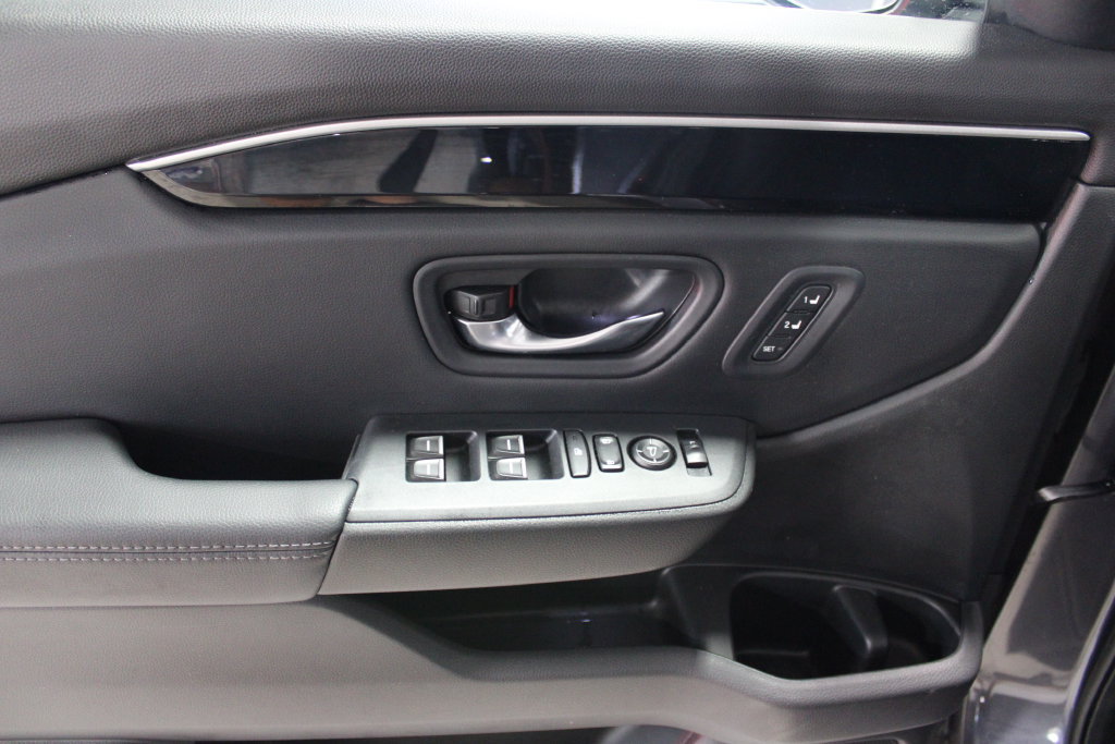 Used 2023 Honda Pilot Touring image 7