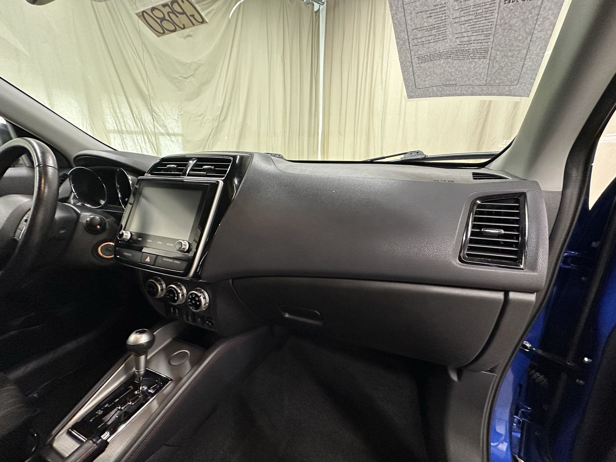 Used 2022 Mitsubishi Outlander Sport LE FWD image 15