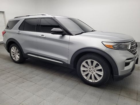 Used 2022 Ford Explorer Limited w/ Limited Technology Package RWD image 11