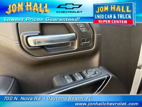 Used 2022 Chevrolet Silverado 1500 High Country w/ Technology Package AWD/4WD image 24