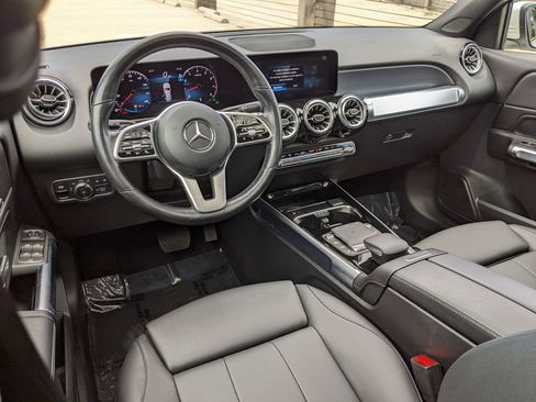 Used 2023 Mercedes-Benz GLB 250 4MATIC image 12