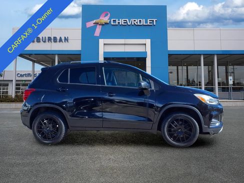 Used 2018 Chevrolet Trax Premier w/ Midnight Edition AWD/4WD image 5
