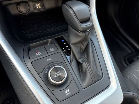 New 2025 Toyota RAV4 XLE image 17