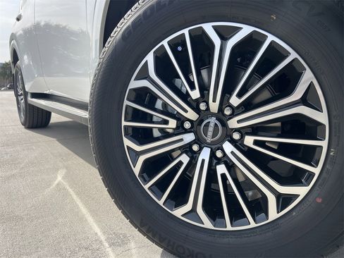 New 2026 Nissan Armada Platinum image 7