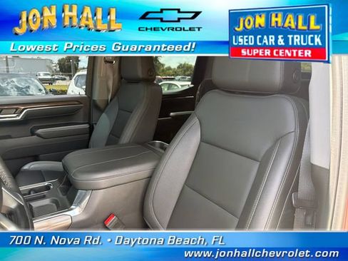 Used 2024 Chevrolet Silverado 1500 LT Trail Boss w/ Convenience Package II AWD/4WD image 16