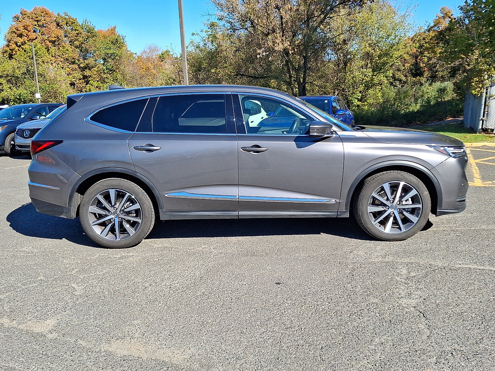 Certified 2026 Acura MDX w/ Technology Package AWD/4WD image 7