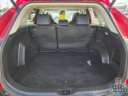 Used 2022 Toyota RAV4 XLE Premium AWD/4WD image 19