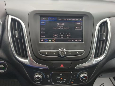 Used 2020 Chevrolet Equinox LT image 13