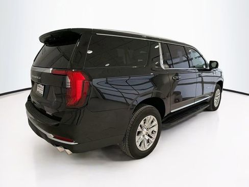 Used 2025 GMC Yukon XL Denali image 7