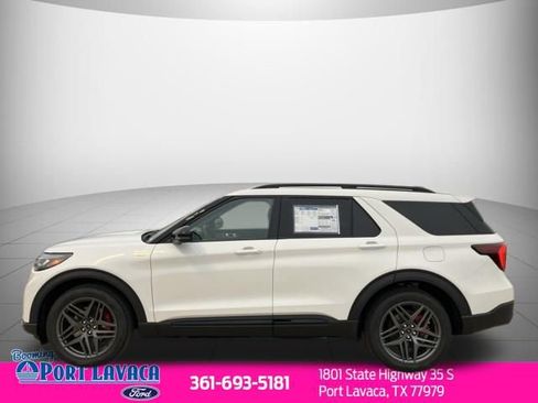 New 2026 Ford Explorer ST-Line RWD image 4