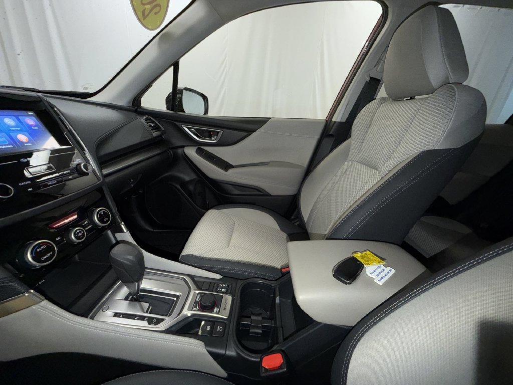 Used 2024 Subaru Forester Premium AWD/4WD image 11