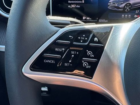 Used 2025 Mercedes-Benz C 300 4MATIC Sedan image 18