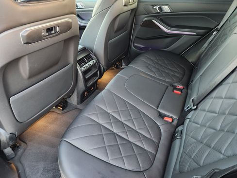 Used 2024 BMW X5 xDrive50e image 39