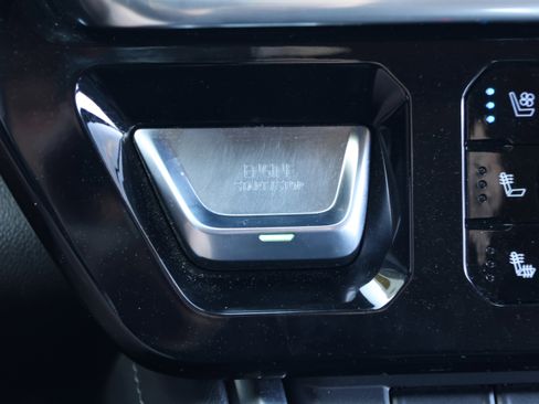 Used 2023 GMC Sierra 1500 Denali w/ Technology Package image 26