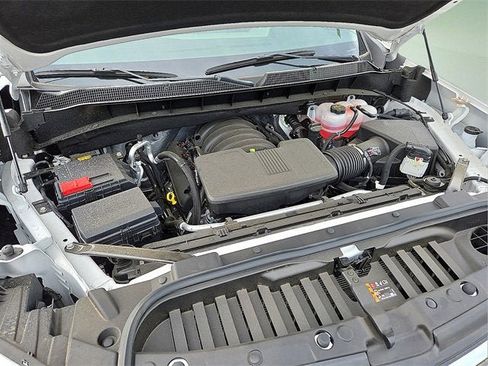 New 2025 Chevrolet Silverado 1500 LT w/ Convenience Package II image 10