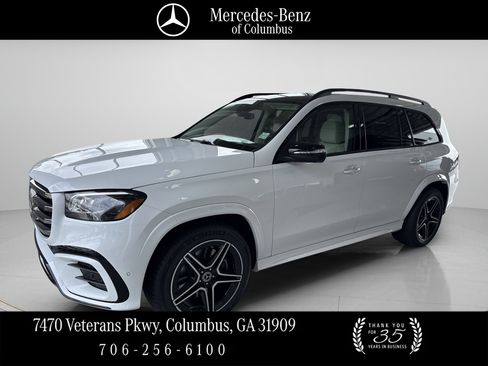 Used 2026 Mercedes-Benz GLS 450 4MATIC image 1