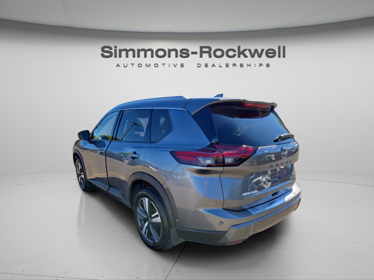 Used 2025 Nissan Rogue SL w/ SL Premium Package AWD/4WD image 3