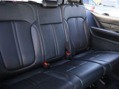 Used 2023 Jeep Wagoneer Series II image 30