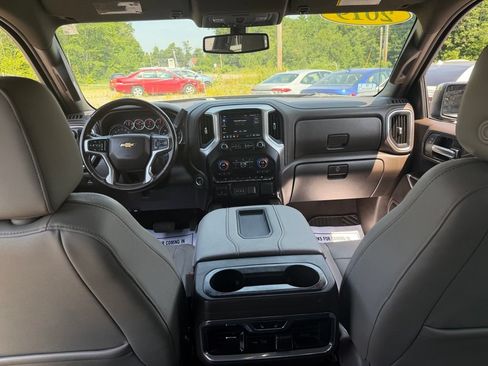 Used 2019 Chevrolet Silverado 1500 LTZ w/ LTZ Plus Package AWD/4WD image 38