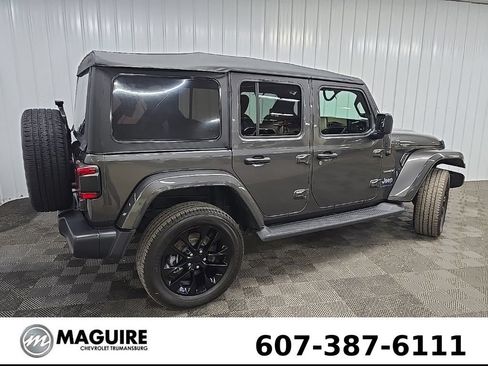 Used 2023 Jeep Wrangler Unlimited Sahara AWD/4WD image 3