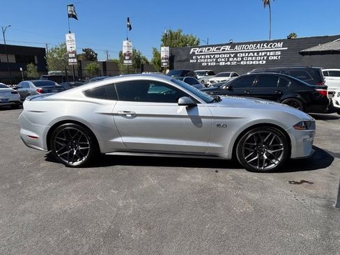 Used 2018 Ford Mustang GT Premium RWD image 34