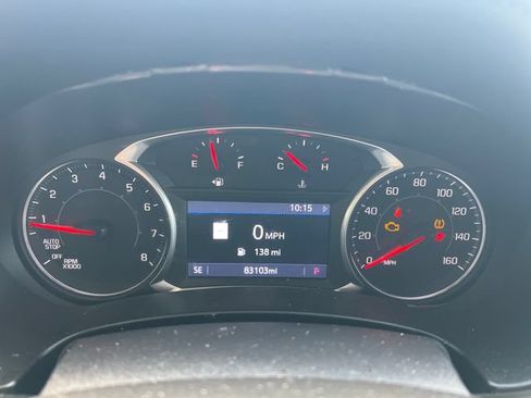 Used 2020 GMC Terrain SLT w/ Preferred Package FWD image 2