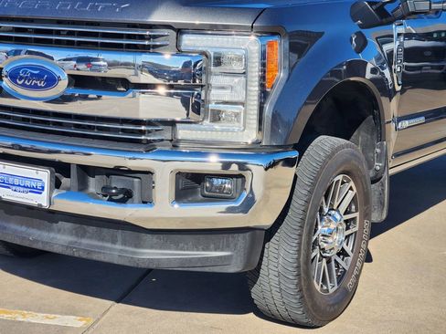 Used 2019 Ford F250 Lariat w/ Lariat Ultimate Package image 8