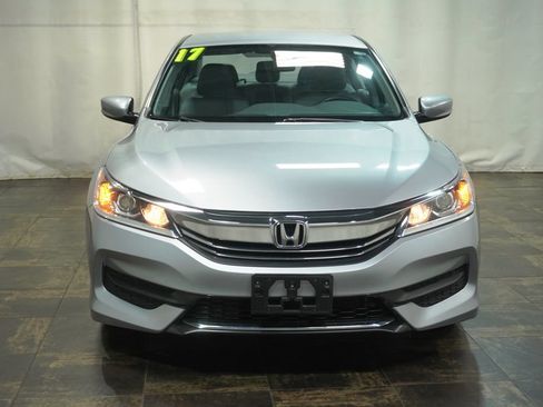 Used 2017 Honda Accord LX image 7