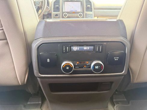 Used 2020 Ford Expedition XLT w/ Equipment Group 202A RWD image 38
