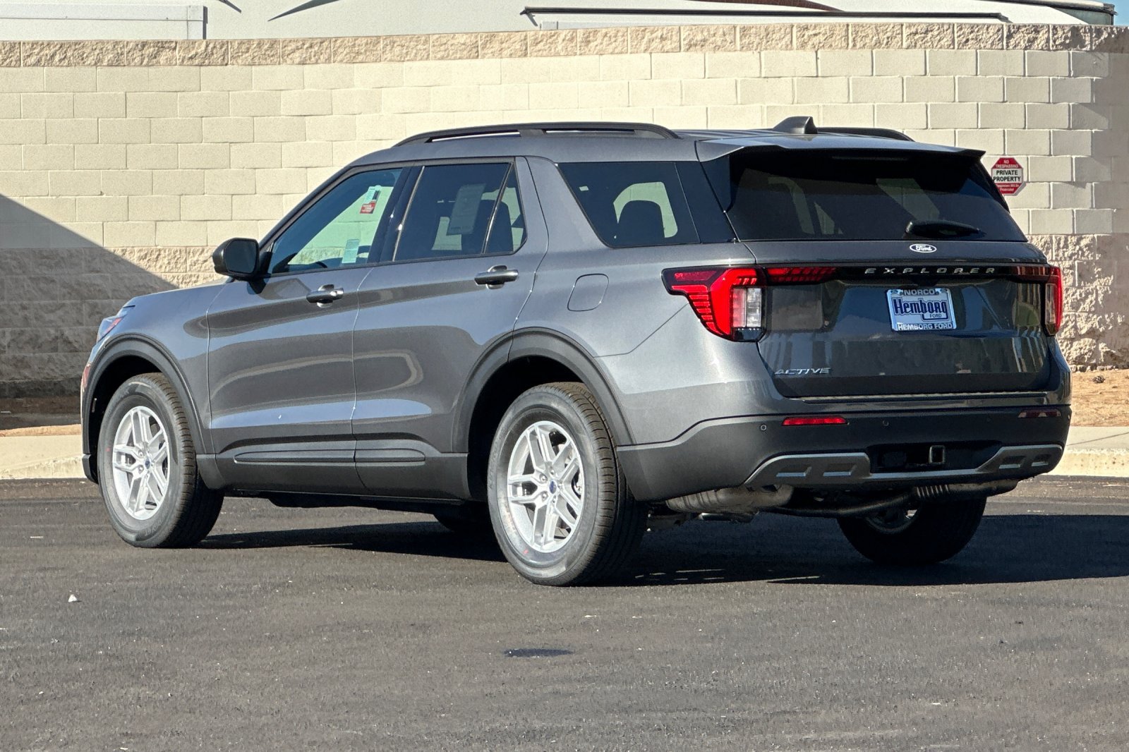 New 2027 Ford Explorer Active w/ Active Comfort Package RWD image 6